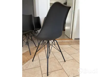 4st svarta plaststolar