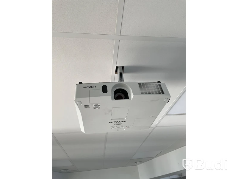 Projektor HITACHI CP-WX4022WN och Projektorduk celexon
