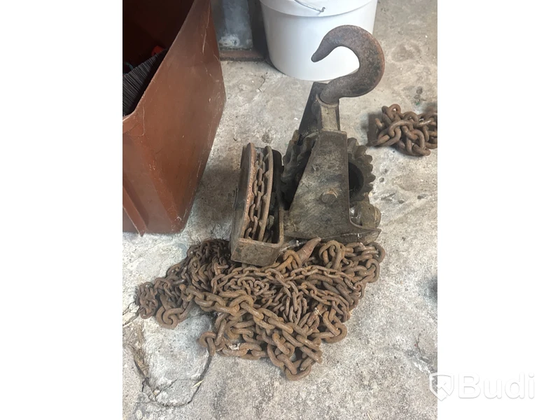 2 st kedjetaljor med kätting