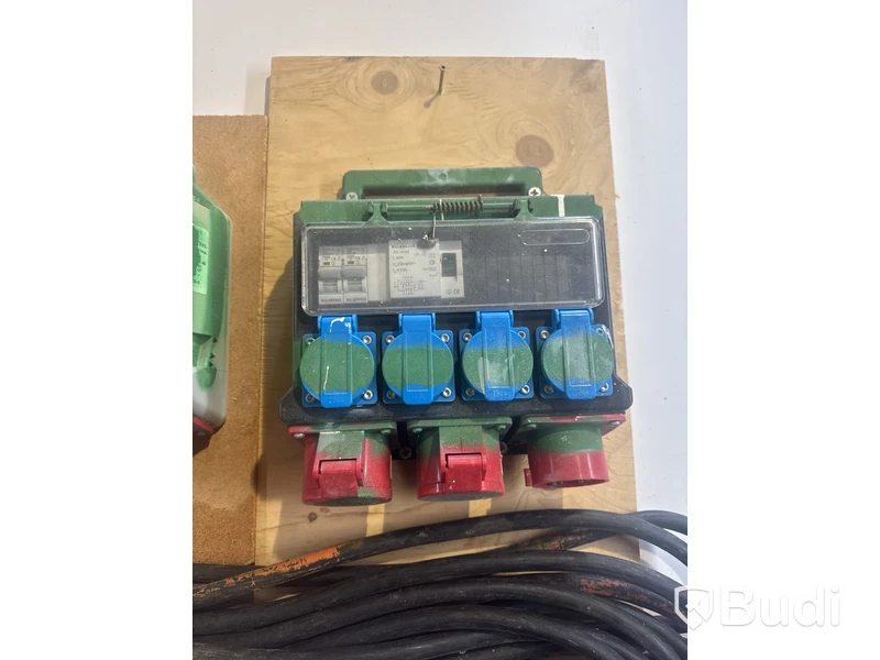2 st undercentraler, 3 st  16 A kabel