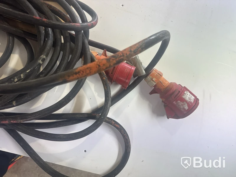 2 st undercentraler, 3 st  16 A kabel