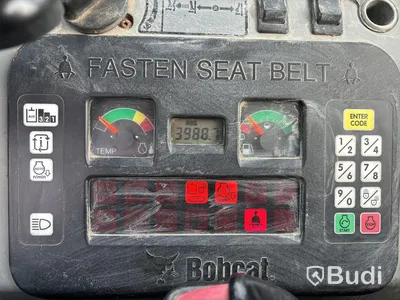Bandgrävare Bobcat E50 med tiltrotator & redskap | 3989h | 2011