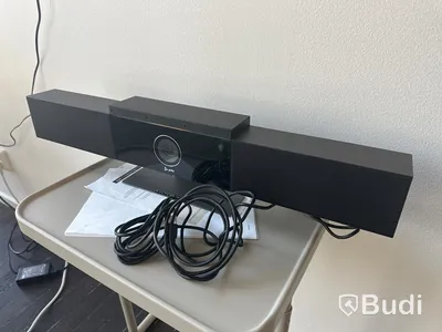 Tv samt konferenskamera - Samsung och poly
