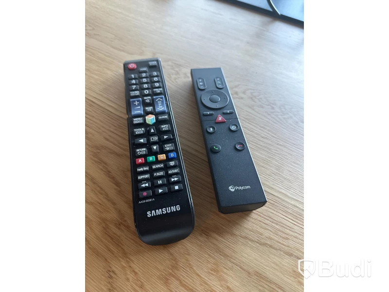 Tv samt konferenskamera - Samsung och poly