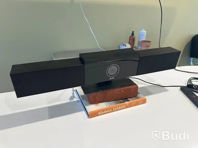 Tv samt konferenskamera - Samsung och poly