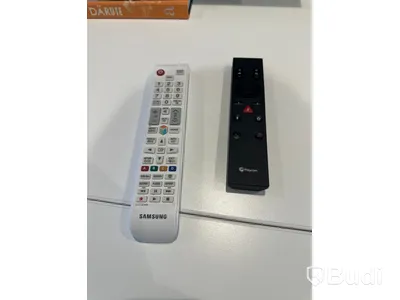 Tv samt konferenskamera - Samsung och poly