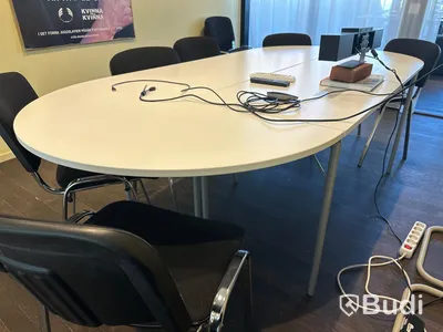 Ihopfällbart konferensbord samt 9 st. stolar - Kinnarps