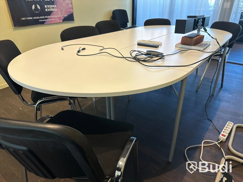 Ihopfällbart konferensbord samt 9 st. stolar - Kinnarps