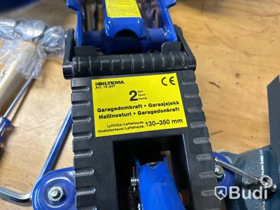 Domkraft, verktyg, kabelvinda m.m.