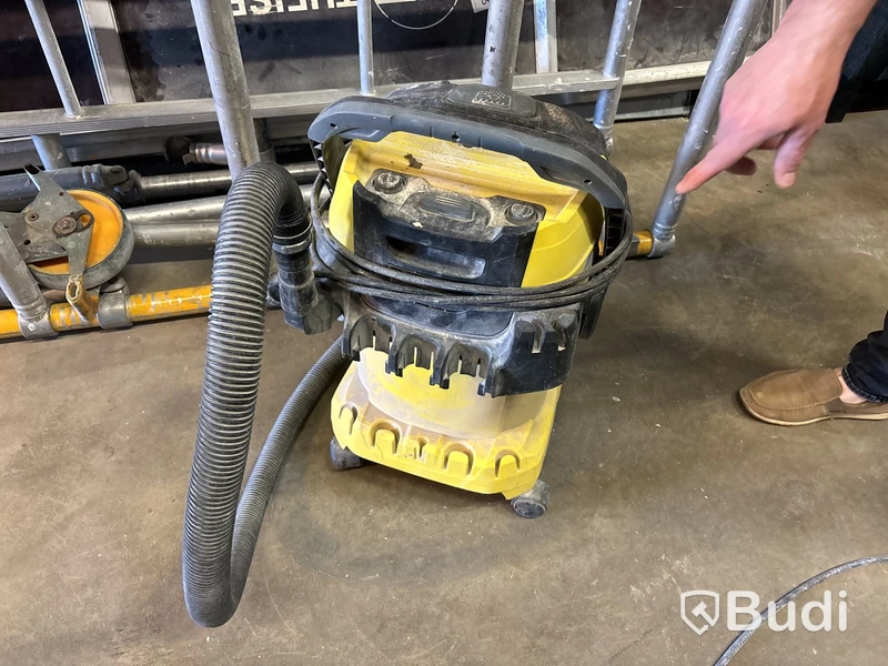 Kärcher grovdammsugare.