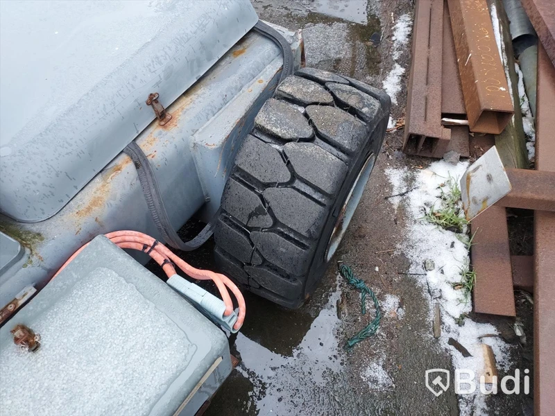 Vikbomslift Terex TA33E repobjekt