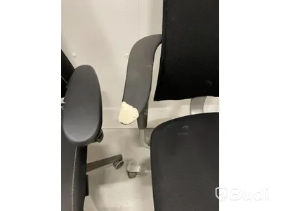 Kontorsstolar 9st mer eller mindre defekta