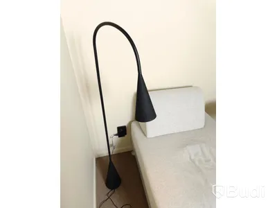 Fåtölj inklusive golvlampa