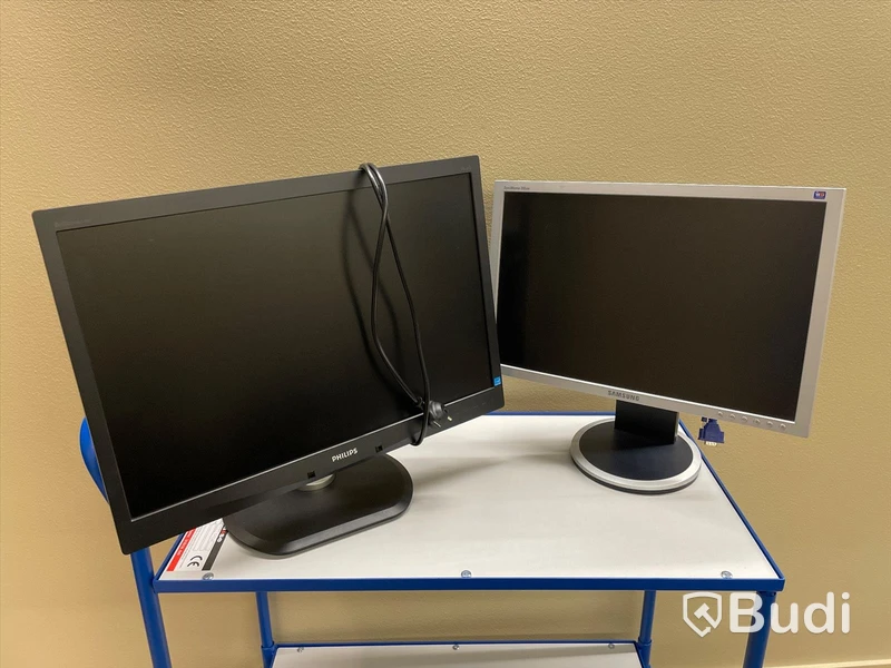 2st Datorskärmar Philips 240P4Q och Samsung 205BW