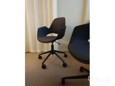 2st stolar från Houe Falk Chair