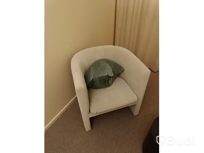 2st fåtöljer samt mindre bord