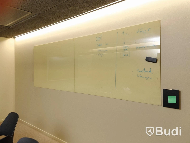 2st whiteboard á 150x100 cm
