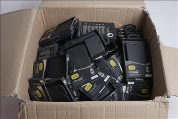 Låda med Iphone skal - Otterbox Strada for Iphone 7 plus & Iphone 8 plus