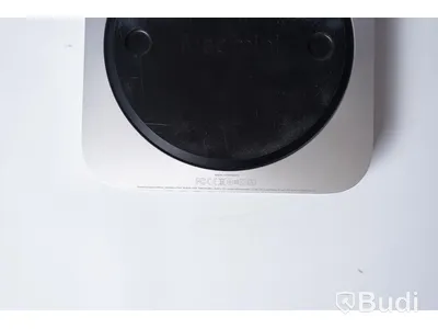 Mac mini - Late 2012, 8 GB RAM, 180 GB SSSD.