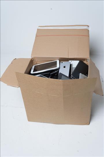  Parti med utrangerade mobiltelefoner och tablets - OBS! Reparationsobjekt