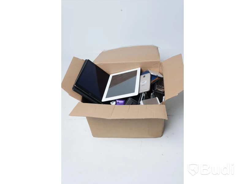 Parti med utrangerade mobiltelefoner och tablets - OBS! Reparationsobjekt