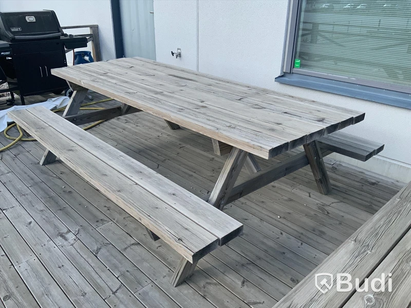 Picnicbord med dubbla sittbänkar 240cm längd, 75cm höjd