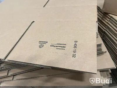 5st pallar med förpackningsmaterial från Smurfit Kappa. Mindre snabbvikslåda. Modell B4061932