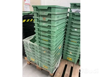 Plastlådor ca 6 pallar