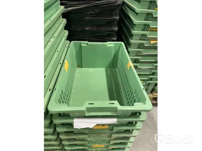 Plastlådor ca 6 pallar