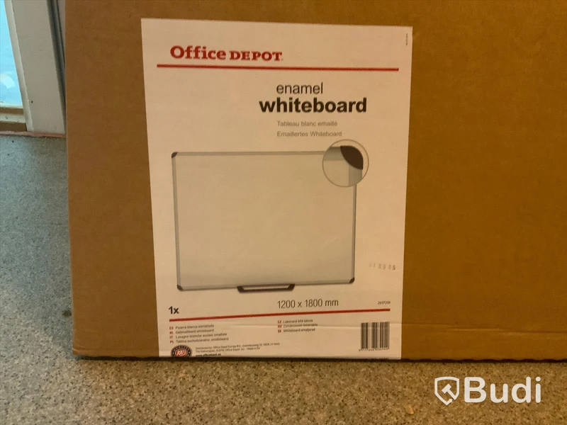 Whiteboard ny inplastad i kartong 1200x1800