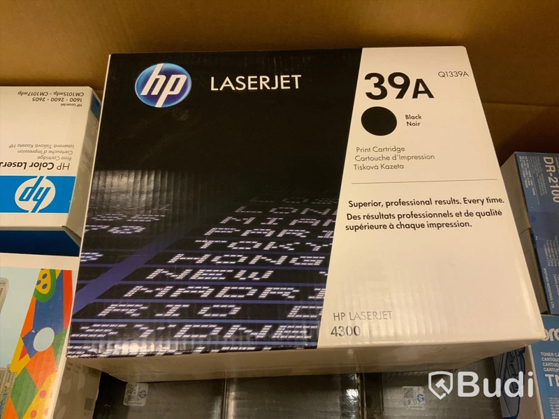 1st pall med div laserpatroner till HP och Brother. Både brutet och obrutet