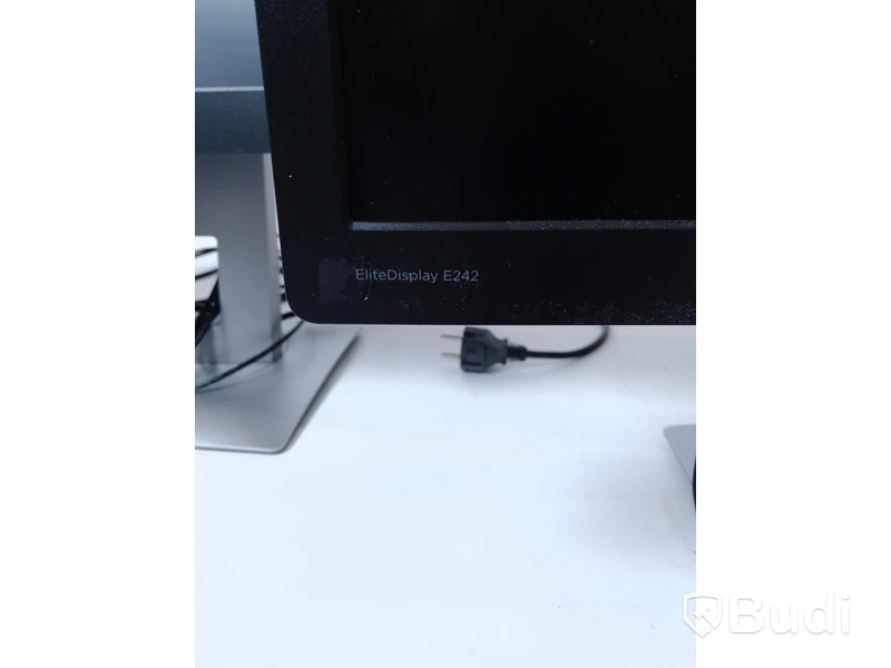 En HP E272q Monitor 27” + En HP EliteDisplay E242 Monitor 24”