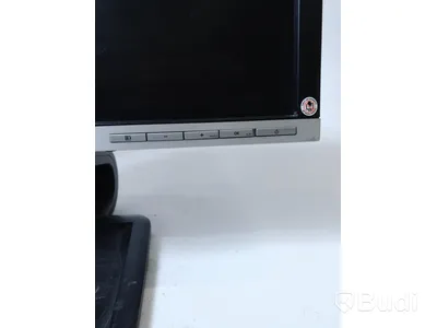 En HP LA2205wg monitor 22” + En HP LA2405wg Monitor 24”