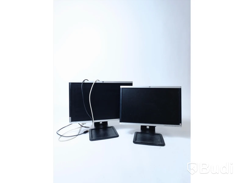 En HP LA2205wg monitor 22” + En HP LA2405wg Monitor 24”
