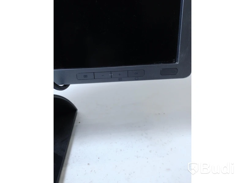En HP E24i IPS Display 24”