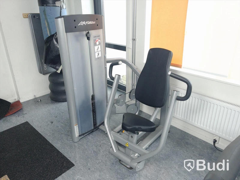 Life fitness bröstpressmaskin