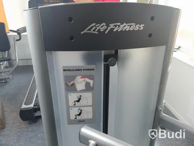 Axelpressmaskin Life Fitness, Viktmagasin upp till 91 KG
