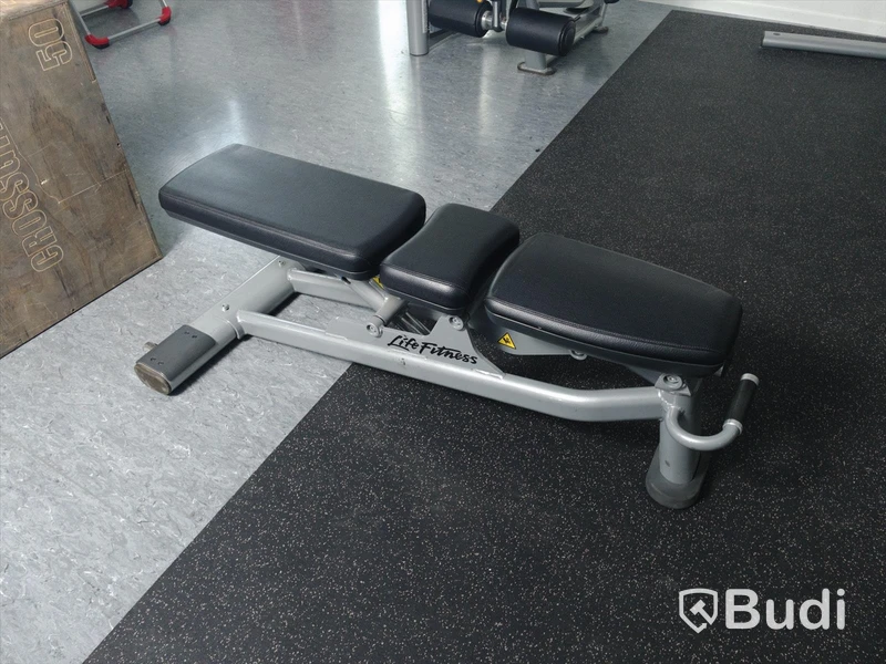 Ställbar träningsbänk Life Fitness