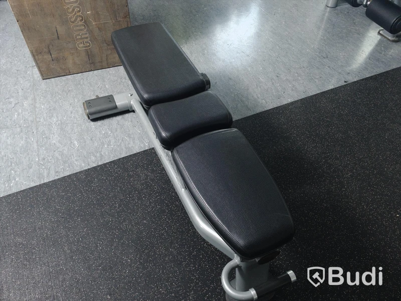 Ställbar träningsbänk Life Fitness