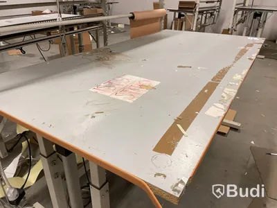 Packbord höj- och sänkbart skrivbord