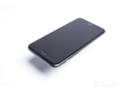 iPhone 8 - 64 GB, 83 procent batterihälsa. Inkl. laddare och hörlurar.
