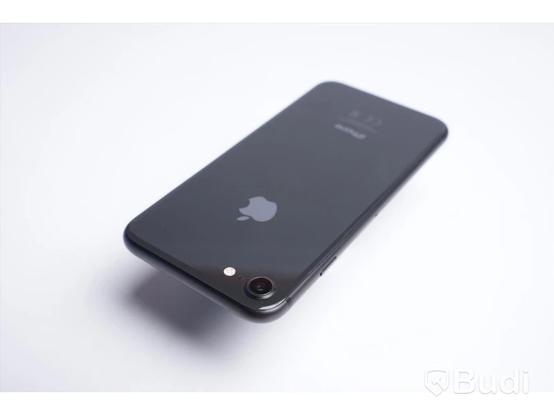 iPhone 8 - 64 GB, 89 procent batterihälsa. Inkl. laddare.