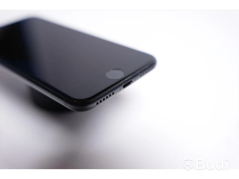 iPhone 7 - 32GB, 97 procent batterihälsa.