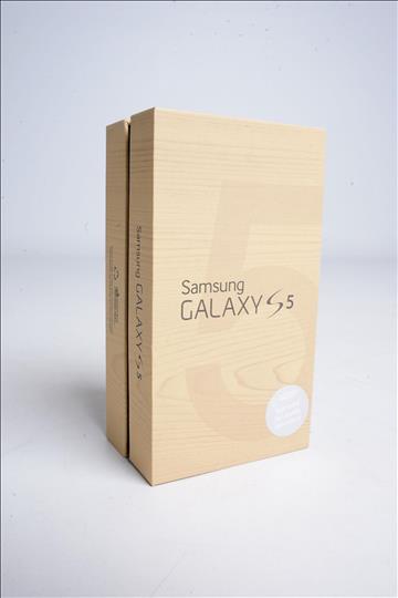 Samsung Galaxy S5, 16 GB, Characoal Black Ny, Obruten förpackning.