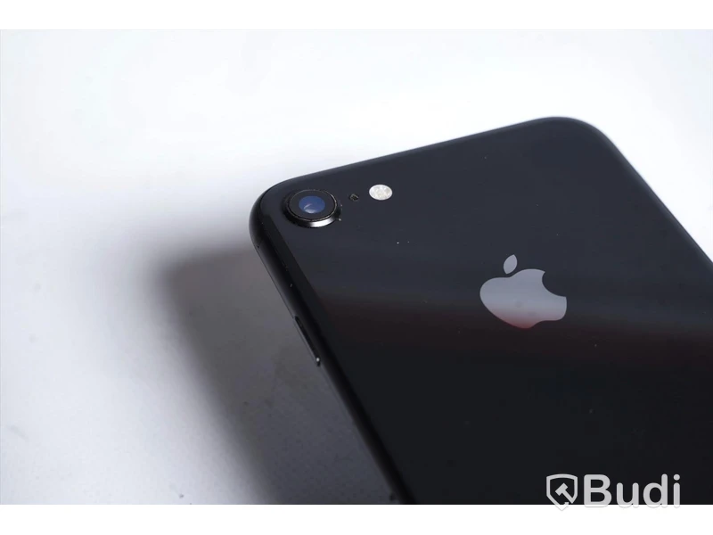 iPhone 8 - 64 GB, 92 procent batterihälsa, smått repig på framsida skärm.