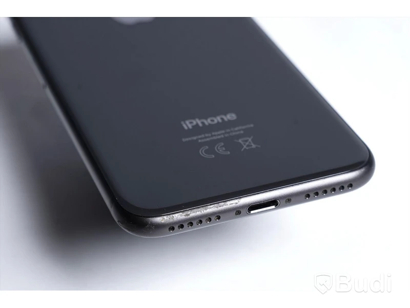 iPhone 8 - 64 GB, 90 procent batterihälsa, små repor på framsida skärm.