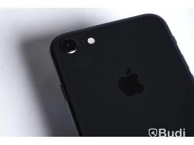 iPhone 8 - 64 GB, 88 procent batterihälsa, små repor på framsida skärm.