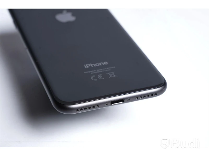 iPhone 8 - 64 GB, 88 procent batterihälsa, små repor på framsida skärm.