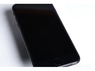 iPhone 8 - 64 GB, 88 procent batterihälsa, små repor på framsida skärm.