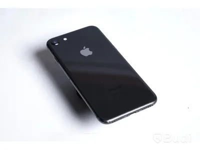 iPhone 8 - 64 GB, 86 procent batterihälsa, smått repig runt om.